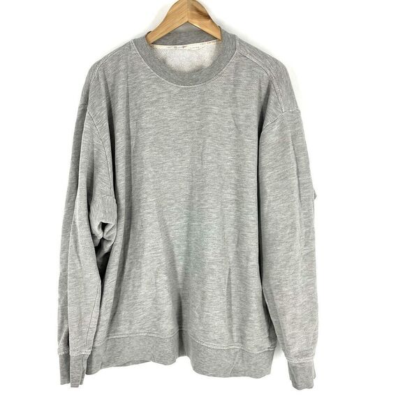 lefto on friday Tops - Left On Friday Sweatshirt Size L/XL Womens Heather Gray Victory Lap Oversized